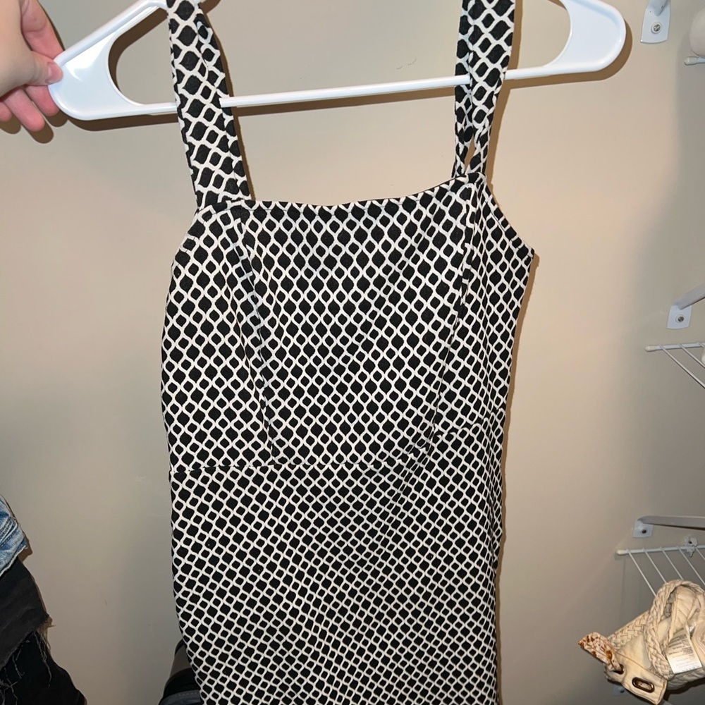 Body con checkered dress, great for a night out !